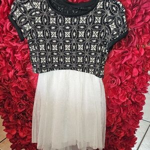 Emily West Black and Cream Formal Girls Dress Size 10 LIKE NEW - SPARKLY